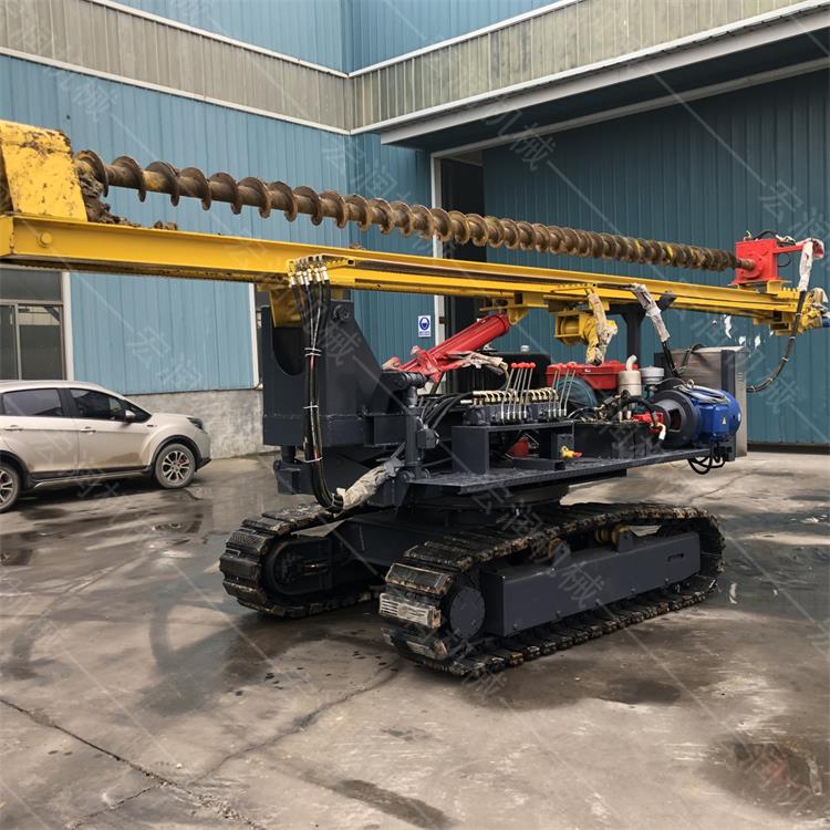 履帶光伏鉆孔機，光伏螺旋鉆孔機報價